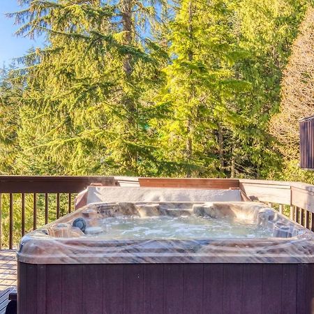 Great Blue Lodge - Spacious Ski Lodge, Hot Tub, Sauna, Game Room & More Government Camp Exteriör bild