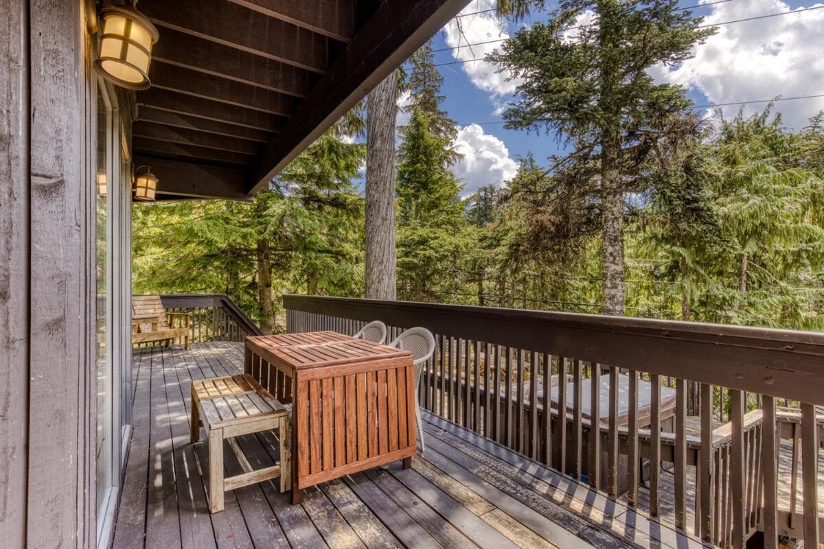 Great Blue Lodge - Spacious Ski Lodge, Hot Tub, Sauna, Game Room & More Government Camp Exteriör bild