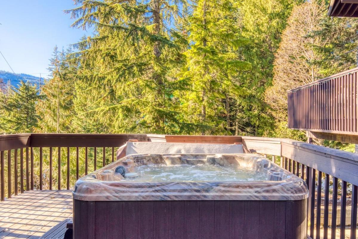 Great Blue Lodge - Spacious Ski Lodge, Hot Tub, Sauna, Game Room & More Government Camp Exteriör bild